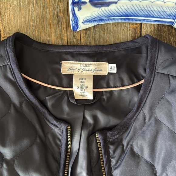 H&M L.O.G.G. Diamond Quilted Navy Jacket Size 8 - Picture 2 of 13